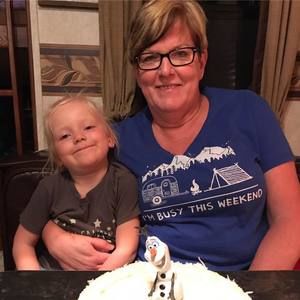 Meet your Posher, Cindy